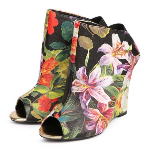 Miss L Victorian Floral Peep Toe Wedges - Picture 5 of 7